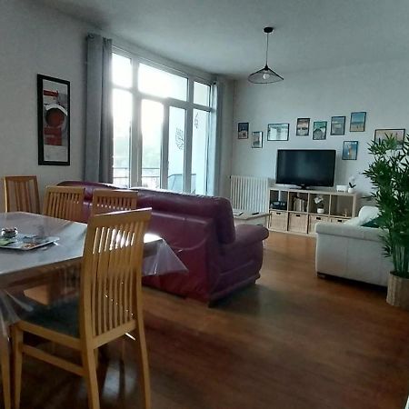 Maison De Ville Plein Centre, 3 Etoiles, A 200M De La Plage, Parking Prive, Wifi Royan Bagian luar foto