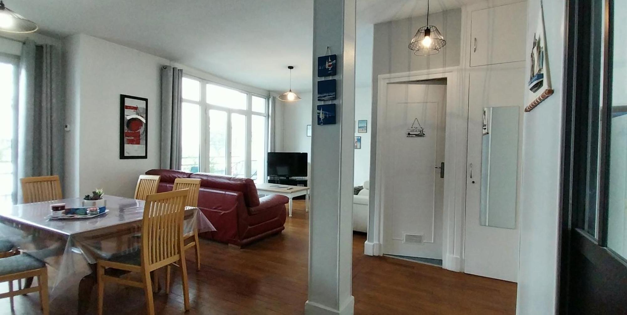 Maison De Ville Plein Centre, 3 Etoiles, A 200M De La Plage, Parking Prive, Wifi Royan Bagian luar foto