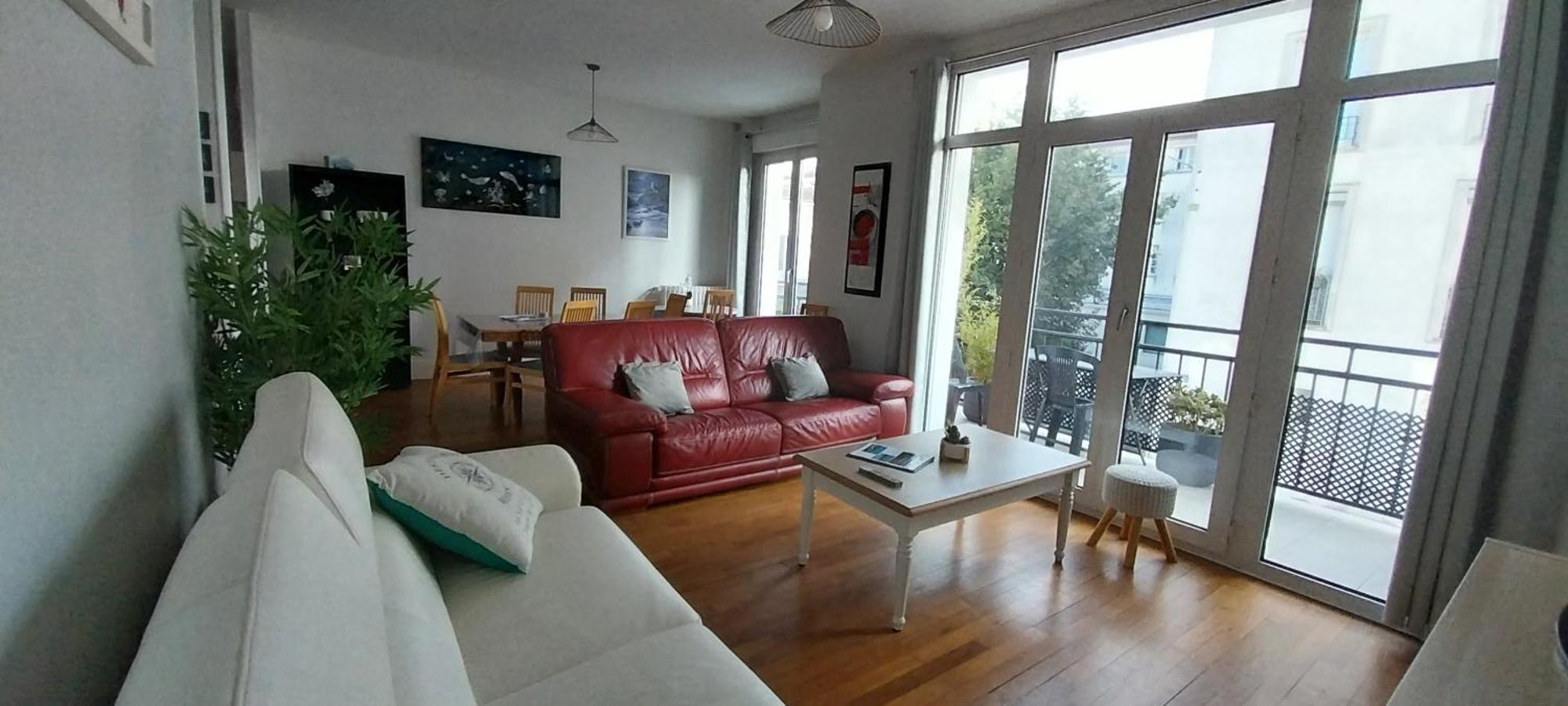 Maison De Ville Plein Centre, 3 Etoiles, A 200M De La Plage, Parking Prive, Wifi Royan Bagian luar foto